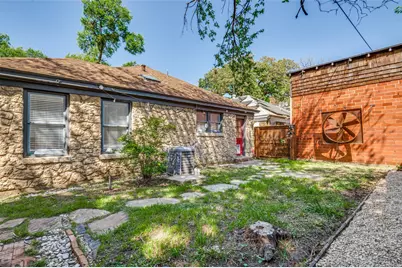 708 Blaylock Drive, Dallas, TX 75203 - Photo 13
