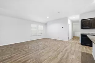 9308 Desertrock Rd, Fort Worth, TX 76131 - Photo 9