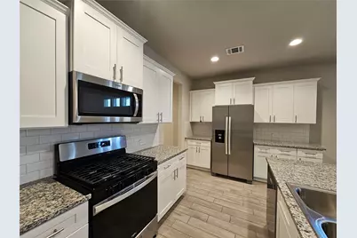 6737 Windfall Drive, Fort Worth, TX 76135 - Photo 15