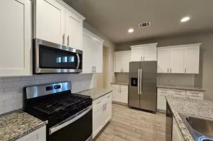 6737 Windfall Dr, Fort Worth, TX 76135 - Photo 15