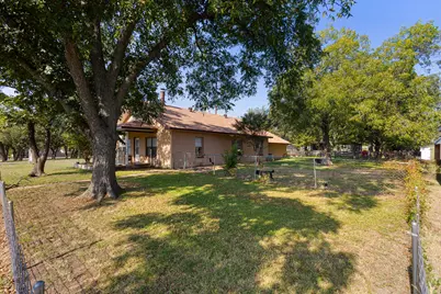 301 W Nelson Street, Bowie, TX 76230 - Photo 21