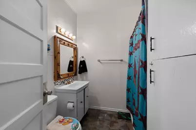 301 W Nelson Street, Bowie, TX 76230 - Photo 15