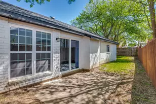 5225 Livermore Dr, Arlington, TX 76017 - Photo 21