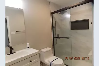 5225 Livermore Drive, Arlington, TX 76017 - Photo 9