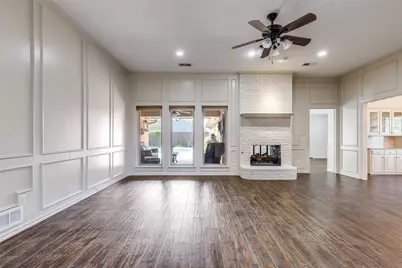 2606 Belmeade Drive, Carrollton, TX 75006 - Photo 3