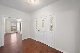1105 E Highland Rd, Oak Leaf, TX 75154 - Photo 9