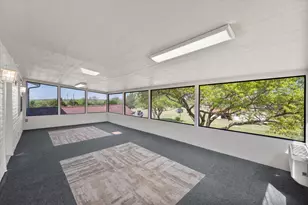 1105 E Highland Rd, Oak Leaf, TX 75154 - Photo 29