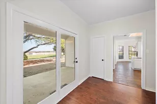 1105 E Highland Rd, Oak Leaf, TX 75154 - Photo 23