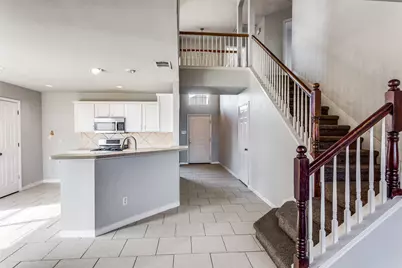 613 Prairie Gulch Drive, Fort Worth, TX 76140 - Photo 3