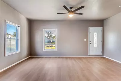 3304 Frazier Avenue, Fort Worth, TX 76110 - Photo 3