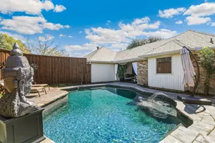 10019 Hickory Crossing, Dallas, TX 75243 - Photo 25