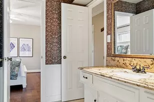 10019 Hickory Crossing, Dallas, TX 75243 - Photo 19