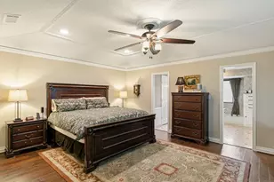 10019 Hickory Crossing, Dallas, TX 75243 - Photo 13