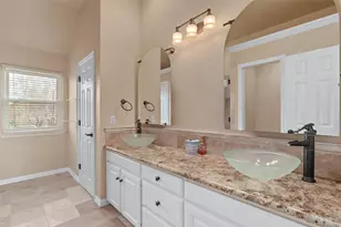 500 Quail Cove Ct, Hurst, TX 76054 - Photo 9