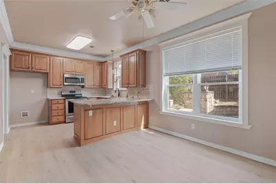 500 Quail Cove Court, Hurst, TX 76054 - Photo 17