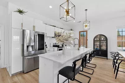 3889 Sam Circle, Dallas, TX 75233 - Photo 3