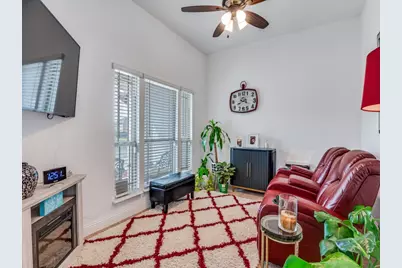 303 W Milas Lane, Glenn Heights, TX 75154 - Photo 9