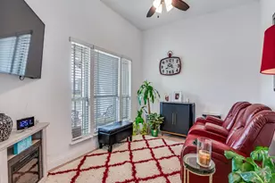 303 W Milas Ln, Glenn Heights, TX 75154 - Photo 9