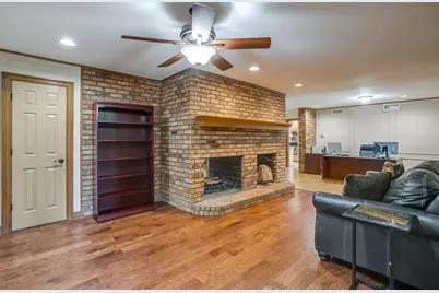 8620 Canyon Crest Road, Fort Worth, TX 76179 - Photo 11