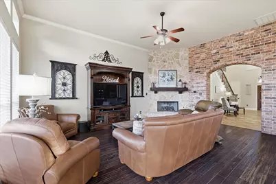 212 Matthew Avenue, Denton, TX 76210 - Photo 7