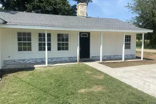 209 W 5th St, Tolar, TX 76476 - Photo 1