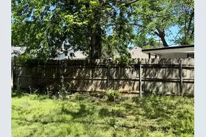 411 E Avenue G, Midlothian, TX 76065 - Photo 17