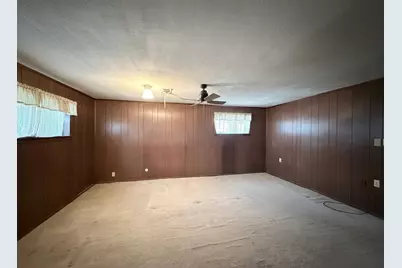 411 E Avenue G, Midlothian, TX 76065 - Photo 11