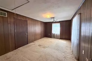 411 E Avenue G, Midlothian, TX 76065 - Photo 9