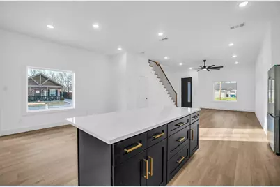 305 Eggar Street, Waxahachie, TX 75165 - Photo 13