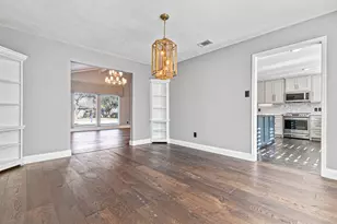 2010 Heather Brook Dr, Grapevine, TX 76051 - Photo 9