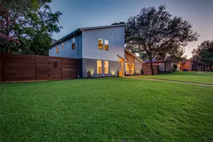 2010 Heather Brook Dr, Grapevine, TX 76051 - Photo 3