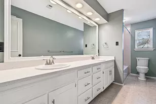 2010 Heather Brook Dr, Grapevine, TX 76051 - Photo 23