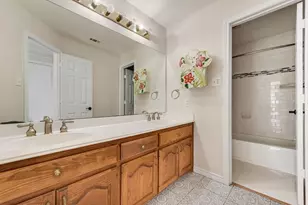 608 Hawthorn Cir, Highland Village, TX 75077 - Photo 21