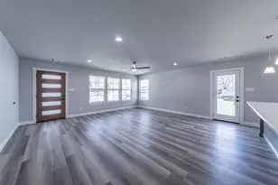 224 Patrick St, Waxahachie, TX 75165 - Photo 3