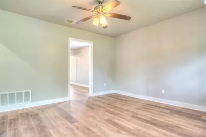 509 Walnut Drive, Mesquite, TX 75149 - Photo 5