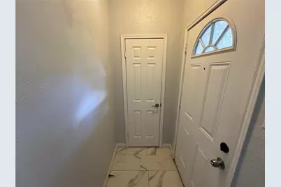 501 Arbor Creek Drive #213, Euless, TX 76039 - Photo 5