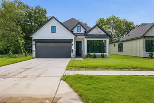 307 E Locust St, Leonard, TX 75452 - Photo 1