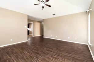 10253 Sunset View Dr, Fort Worth, TX 76108 - Photo 5