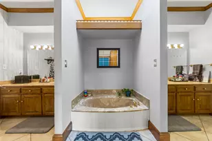 5601 Burgundy Dr, Greenville, TX 75402 - Photo 9