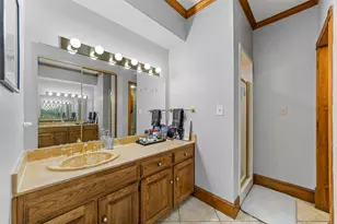 5601 Burgundy Dr, Greenville, TX 75402 - Photo 11