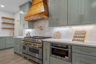 317 N Big Red Way, China Spring, TX 76633 - Photo 9