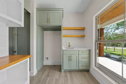 317 N Big Red Way, China Spring, TX 76633 - Photo 13