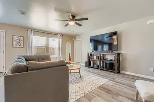 1713 Abby Creek Dr, Little Elm, TX 75068 - Photo 7