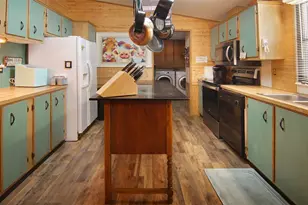 4812 Sunset Ln, Possum Kingdom Lake, TX 76450 - Photo 9