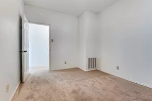 2101 Count Fleet Dr, Arlington, TX 76011 - Photo 9