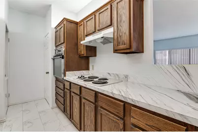 2101 Count Fleet Drive #502, Arlington, TX 76011 - Photo 9