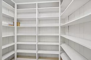 1209 Wildwood Dr, Arlington, TX 76011 - Photo 13