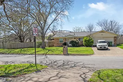 1209 Wildwood Drive, Arlington, TX 76011 - Photo 3