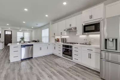 10820 Eva Mae Boulevard, Grand Prairie, TX 76065 - Photo 11