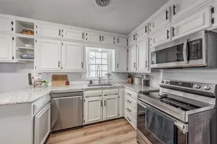 1734 E California St, Gainesville, TX 76240 - Photo 17